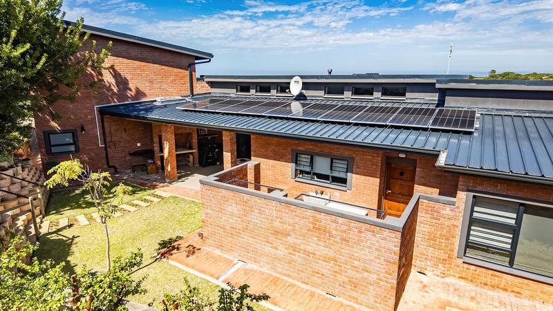 3 Bedroom Property for Sale in Outeniqua Strand Western Cape